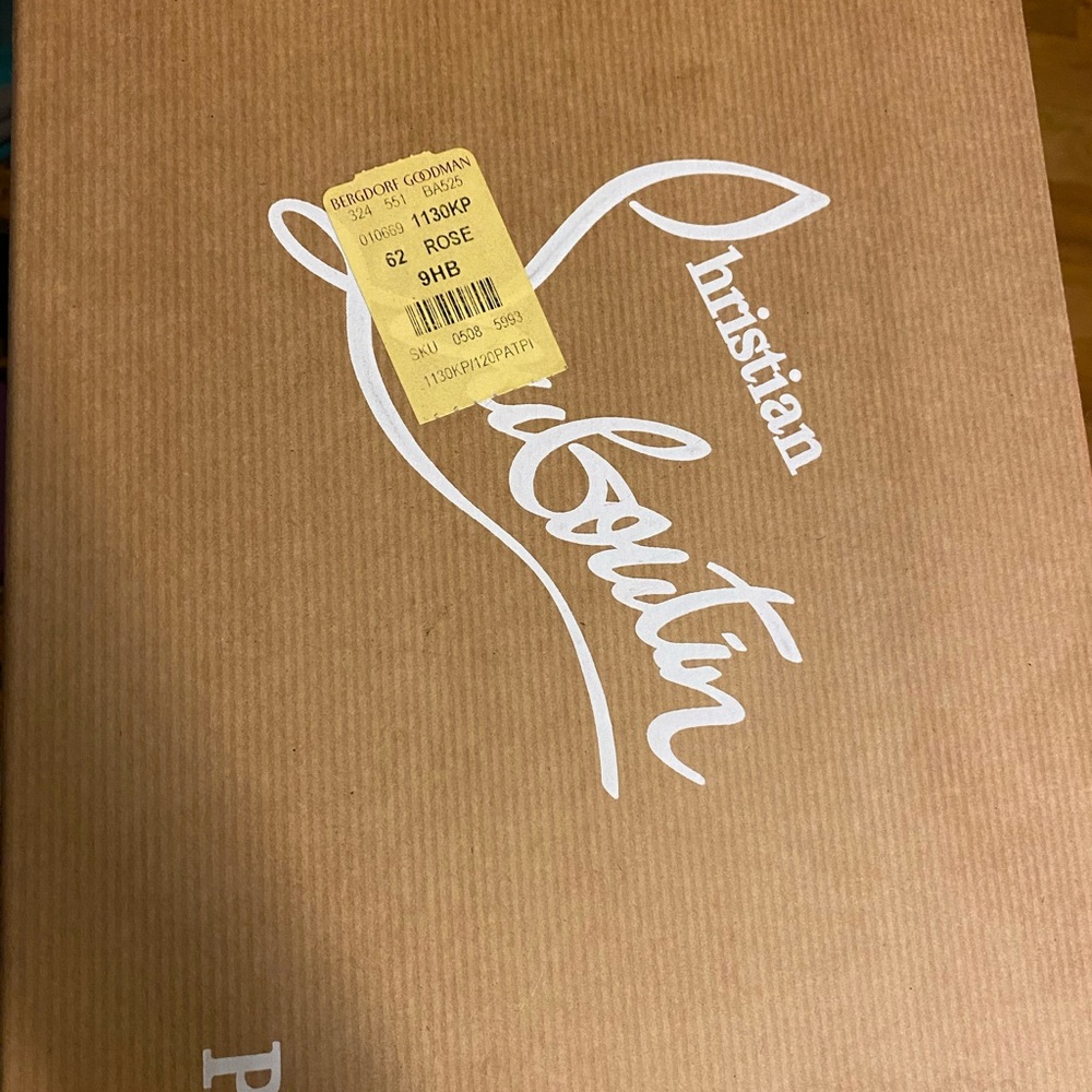 Woman’s shoes